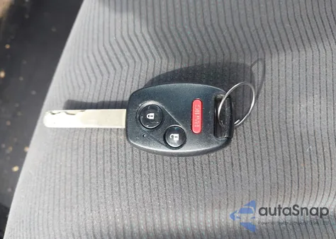 2011 Honda Fit z USA, uszkodzony, nr VIN JHMGE8H32BC023325